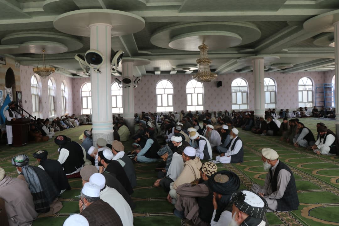 د کابل په شکر دره ولسوالۍ کې له ولسونو سره غونډه