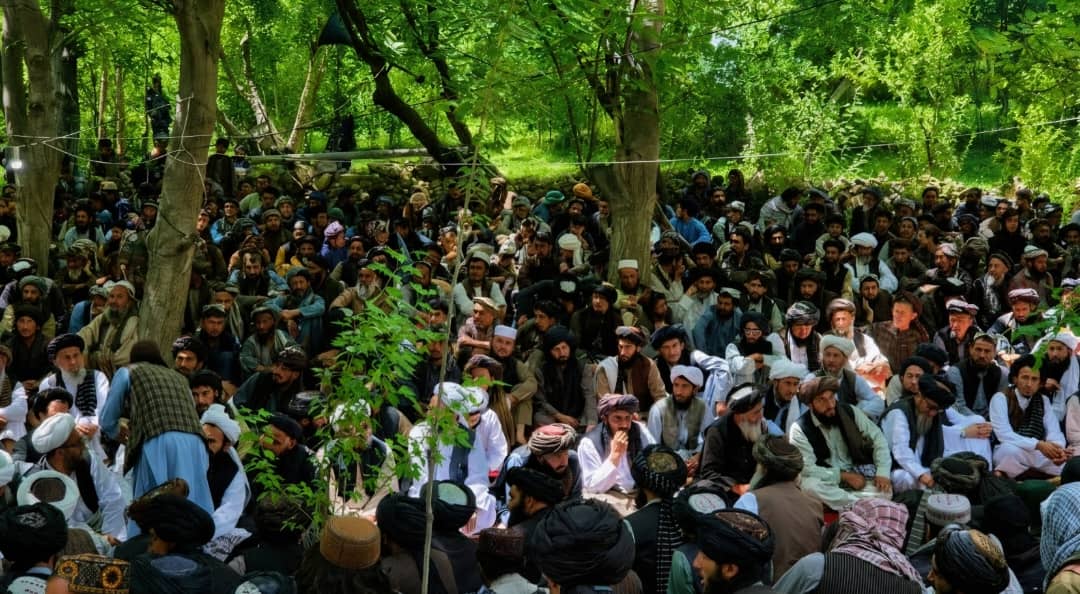 ((چا چې شل کاله د افغانستان غیور ولس ته د خپلو شومو موخو امتحان ورکړی، هغه څېرې دې د ازاد او خپلواک افغانستان د ازادۍ چیغې نه وهي ))