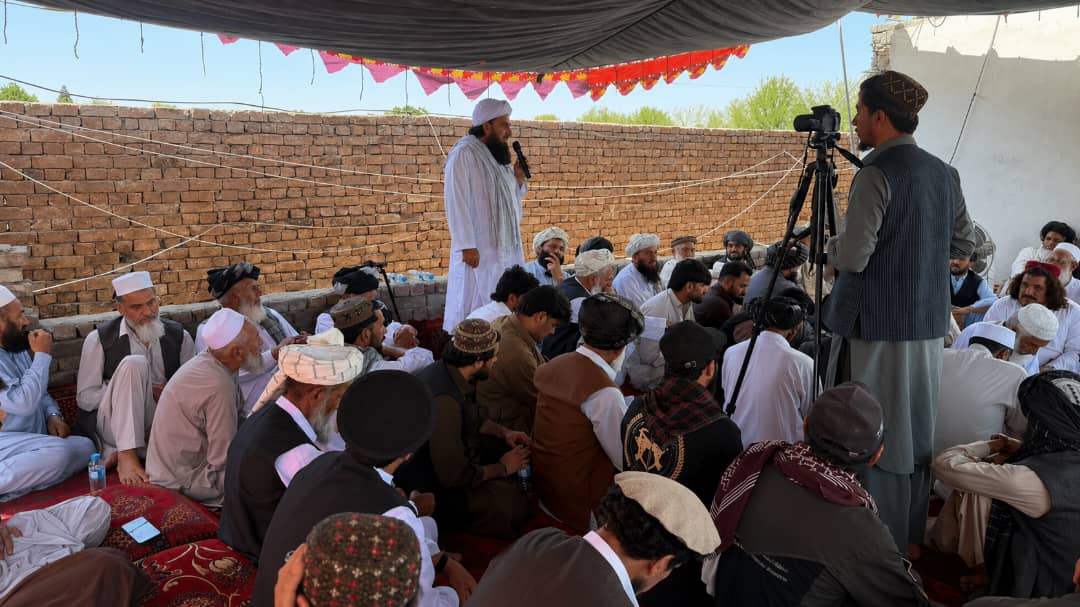 په خوست کې د دووکورنیو ترمنځ ۱۶ کلنه دوښمني په دوستۍ بدله شوه