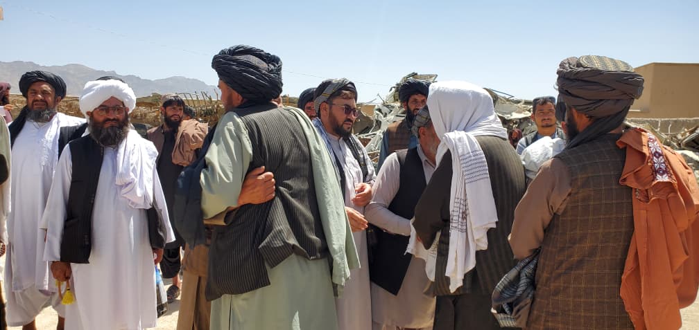 ارزګان کې د مسؤلينو له لوري د دوو قومونو ترمنځ ۱۶ کلنه بدي په دوستي بدله شوه